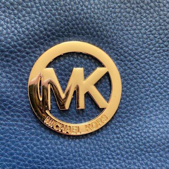 NOT authentic MK purse - Picture 3 of 6